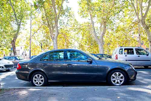 Mercedes E class sedan limousine. Rome by Limo