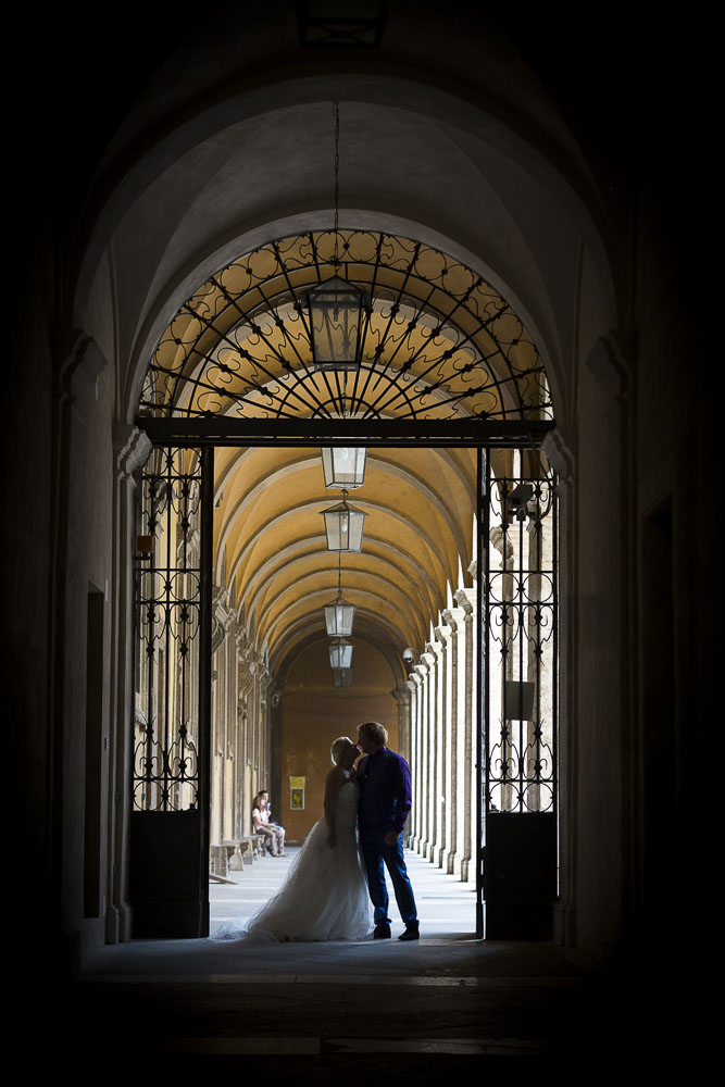 Picture of a wedding couple at S.Ivo alla Sapienza in Rome