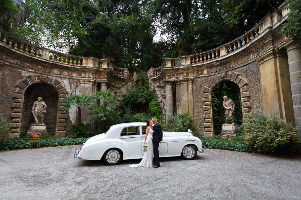 A car photo session in a courtyard.