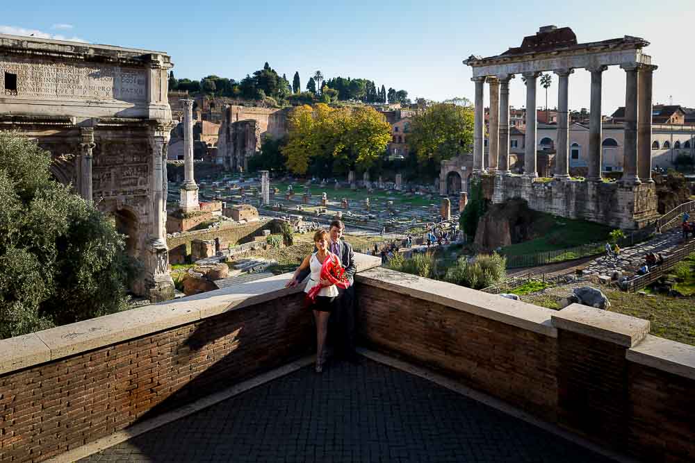 Overview of the Imperial forum with all the ancient ruins in the back. Couple photo tour.