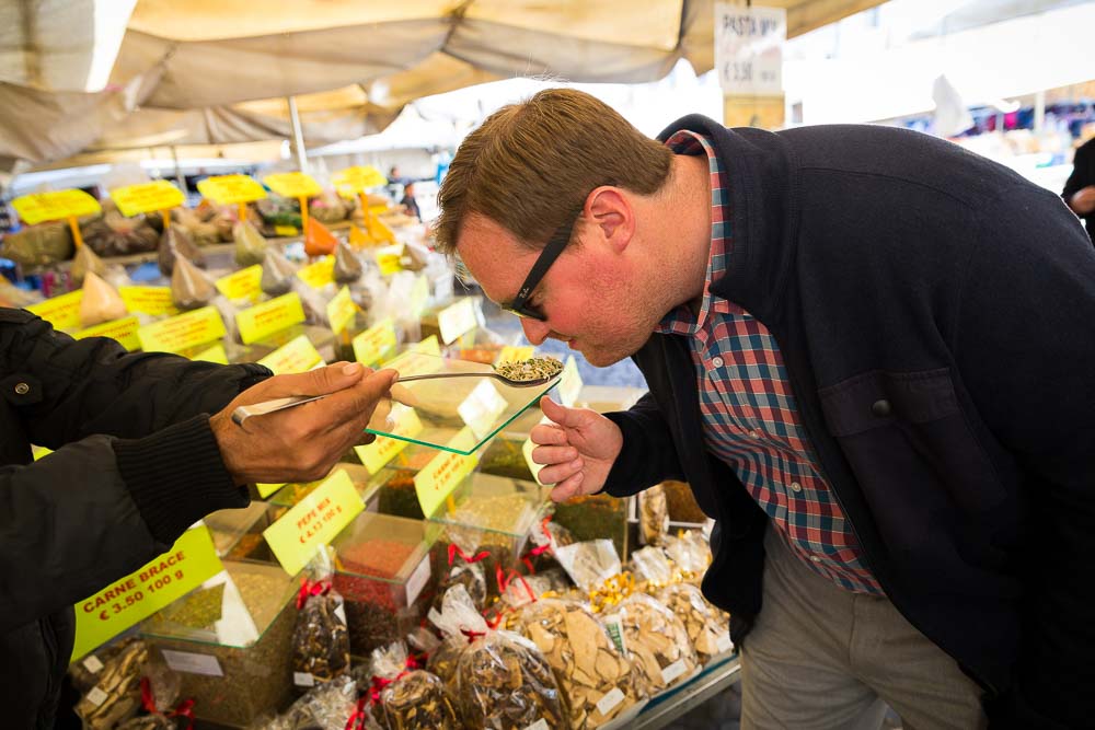 Sniffing spices. Different mixes used.