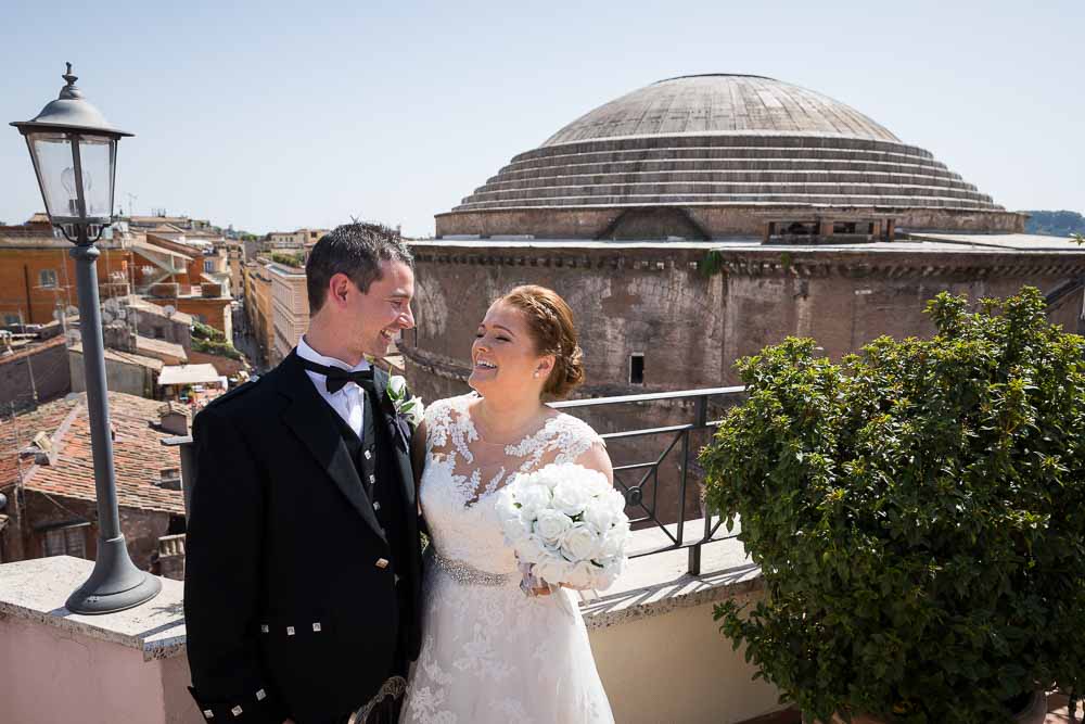 Taking some prewedding pictures on the hotel terrace overlooking the pantheon from above