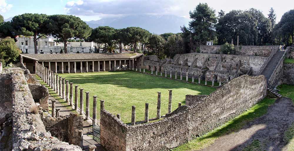 The ancient roman city of Pompeii visiting site Italy